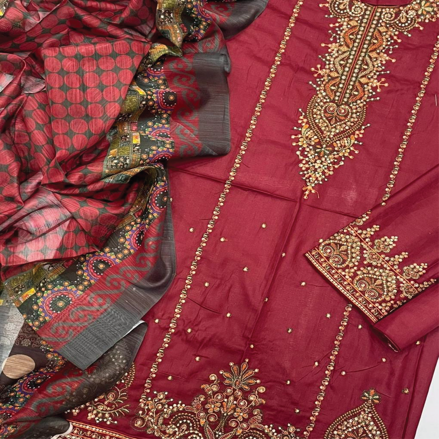 Luxury Embroidered 3-Piece Airjet Lawn Suit with Digital Printed Zari Dupatta | Sadukhani Collection