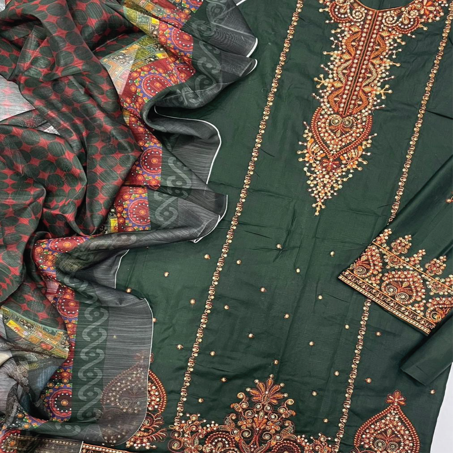Luxury Embroidered 3-Piece Airjet Lawn Suit with Digital Printed Zari Dupatta | Sadukhani Collection